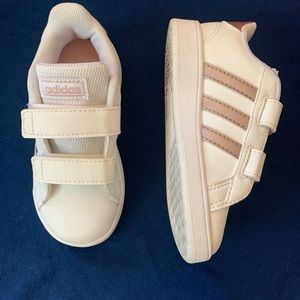 Adidas sneaker
